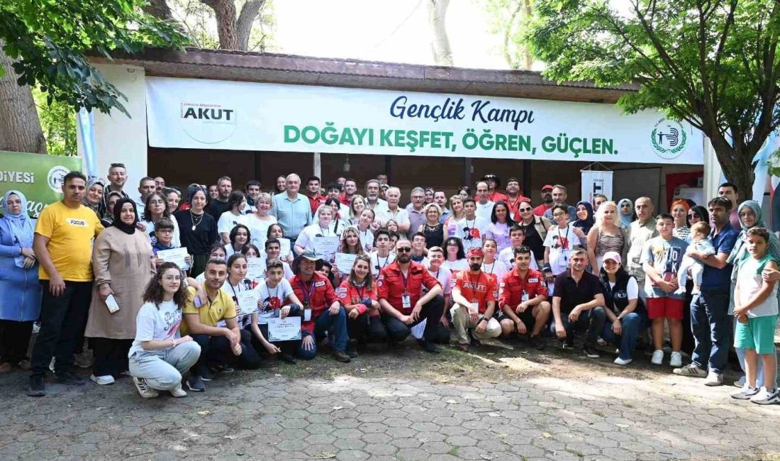 BOZÜYÜK BELEDİYESİ GENÇLİK KAMPI SONA ERDİ