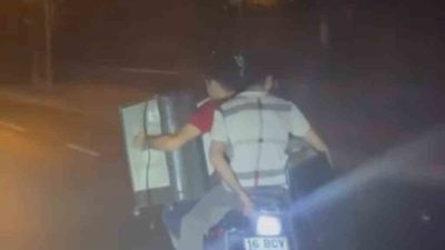 BURSA’DA MOTOSİKLET İLE TRAFİĞE ÇIKAN BİR SÜRÜCÜ 3 KİŞİ YOLCULUK