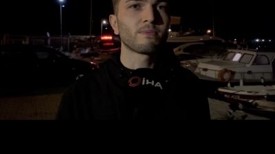 BURSA'DA İSKELE İLE GEMİ ARASINDAKİ BOŞLUĞU FARK EDEMEYEN ÇOCUK DENİZE