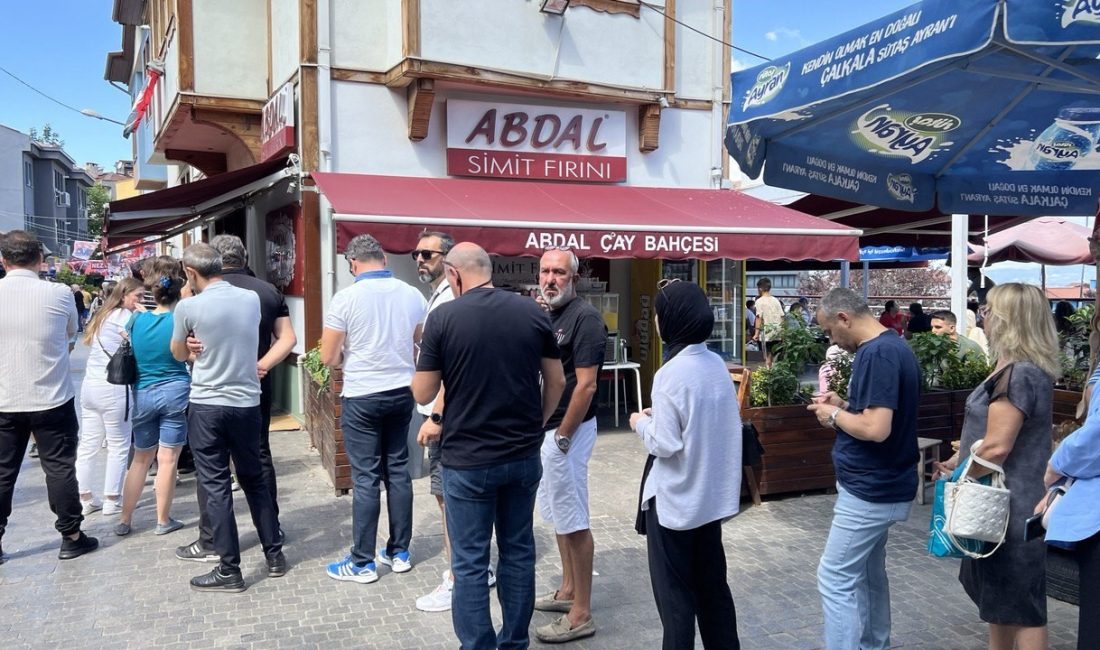 BURSA’DA FIRIN DEYİNCE AKILLARA İLK GELEN ABDAL SİMİT FIRININA ŞEHRİN