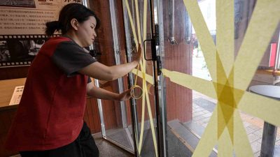 ÇİN’İ SÜPER TAYFUN YAGİ’NİN VURMASI SONUCU 2 KİŞİ HAYATINI KAYBETTİ,