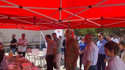 DİGOR'DA AİLE DESTEK MERKEZİ'NİN AŞÇI YARDIMCILIĞI KURSUNA KATILAN KURSİYERLERİN YILSONU