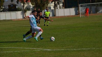 EFELER 09 SFK, İLK MAÇTAN GALİBİYETLE AYRILDI