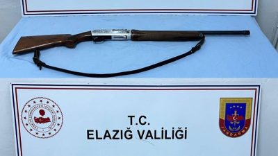 ELAZIĞ’DA İL JANDARMA KOMUTANLIĞI EKİPLERİ TARAFINDAN ‘ŞOK’ UYGULAMASINDA RUHSATSIZ 2