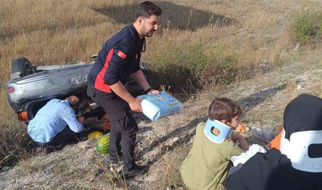 ERZİNCAN-REFAHİYE KARAYOLUNDA MEYDANA GELEN TRAFİK KAZASINDA 6 KİŞİ YARALANDI.