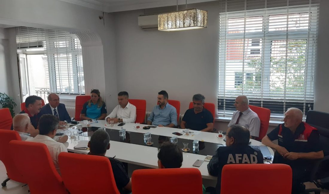 ESKİŞEHİR'DE AFET MÜDAHALE PLANI ÇERÇEVESİNDE GERÇEKLEŞTİRİLEN TOPLANTIDA DEĞERLENDİRMELER YAPILDI.