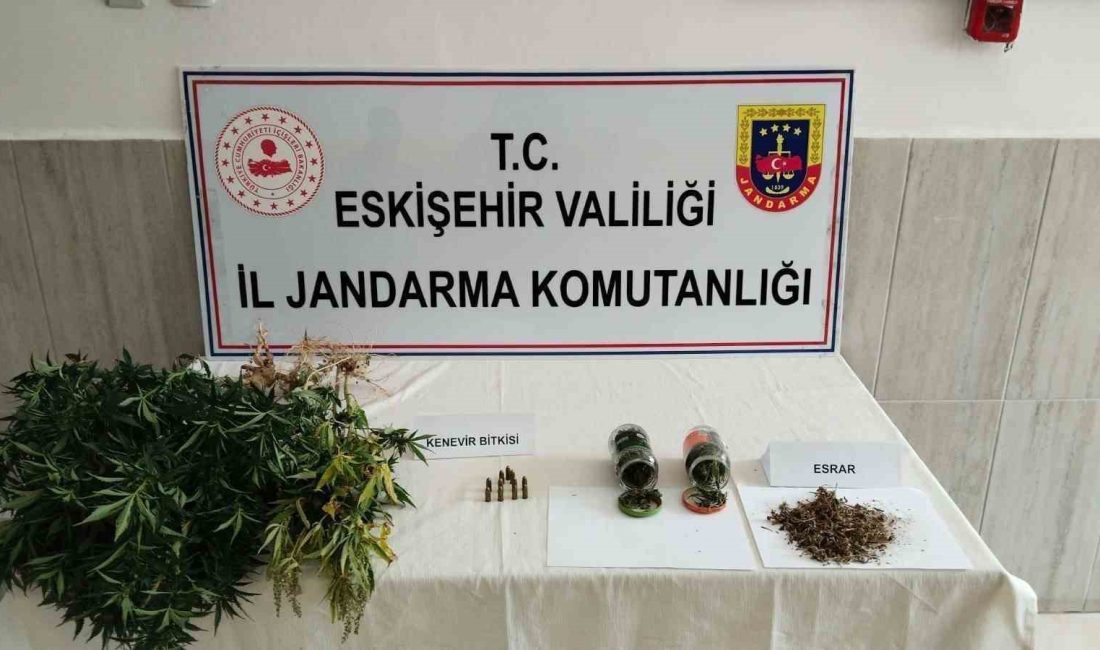 ESKİŞEHİR'DE JANDARMA EKİPLERİNCE GERÇEKLEŞTİRİLEN ÇALIŞMALAR SONUCUNDA, UYUŞTURUCU MADDE ÜRETMEK İÇİN