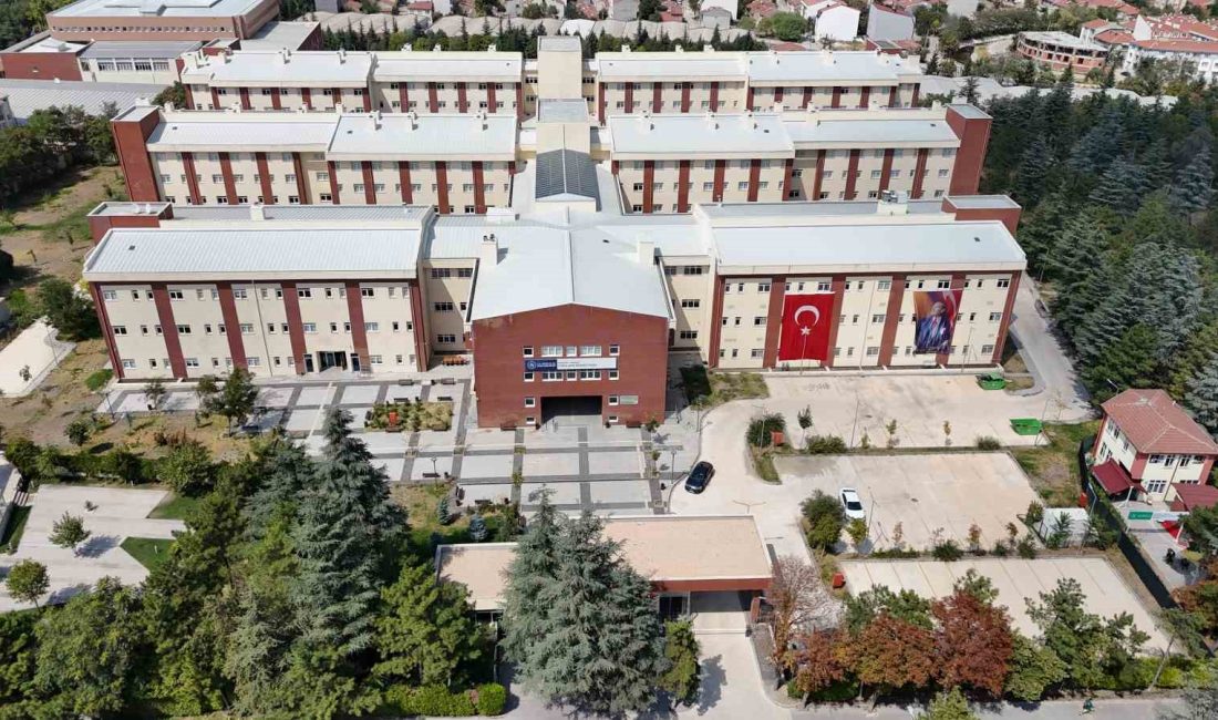 ESKİŞEHİR’DE ÜNİVERSİTE EĞİTİMİ GÖREN YAKLAŞIK 17 BİN 500 ÖĞRENCİNİN KONAKLADIĞI