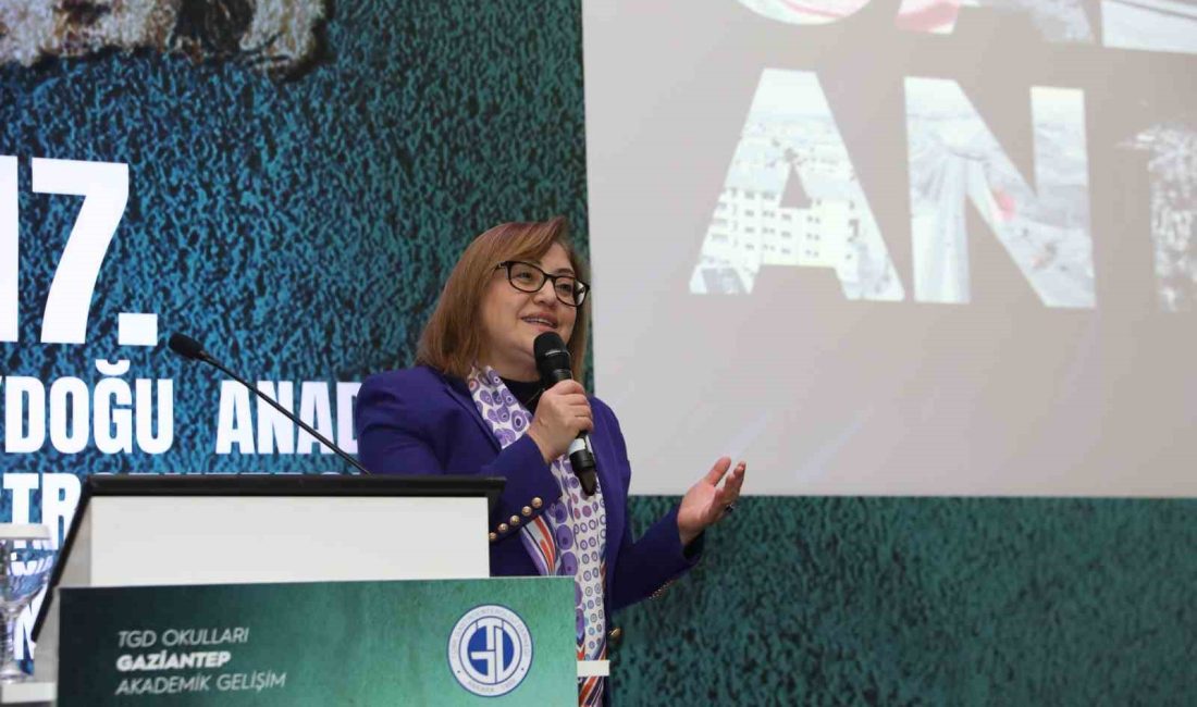 GAZİANTEP'TE DÜZENLENEN 17. DOĞU-GÜNEYDOĞU ANADOLU HEPATO-GASTROENTEROLOJİ GÜNLERİ, BİLİMSEL İÇERİK KADAR