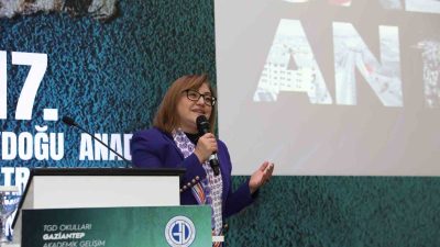 GAZİANTEP'TE DÜZENLENEN 17. DOĞU-GÜNEYDOĞU ANADOLU HEPATO-GASTROENTEROLOJİ GÜNLERİ, BİLİMSEL İÇERİK KADAR