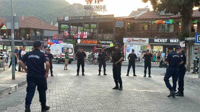 FETHİYE’DE SİLAHLI, CAM ŞİŞELİ, TAŞLI KAVGA: 13 YARALI