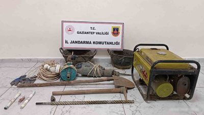 GAZİANTEP'TE DEFİNE VE TARİHİ ESER BULMAK İÇİN KAÇAK KAZI YAPAN