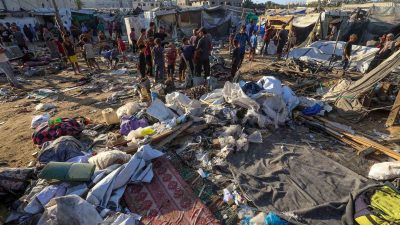İSRAİL'İN GAZZE ŞERİDİ'NE YÖNELİK SALDIRILARINDA HAYATINI KAYBEDENLERİN SAYISI 40 BİN