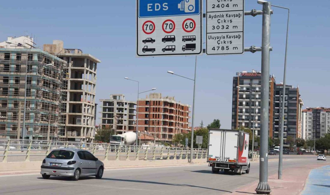 KONYA'DA SÜRÜCÜLERİN GÖZ ARDI ETTTİĞİ KURAL İHMALLERİNDE MEYDANA GELEN KAZALARDA