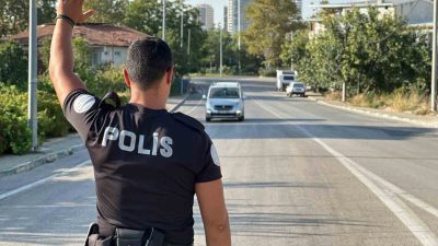 BURSA'DA YUNUS POLİSLERİ 1 AYDA GERÇEKLEŞTİRDİKLERİ UYGULAMALARDA 10 BİN 152