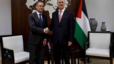 HOLLANDA DIŞİŞLERİ BAKANI VELDKAMP, FİLİSTİN BAŞBAKANI MUSTAFA İLE BİR ARAYA