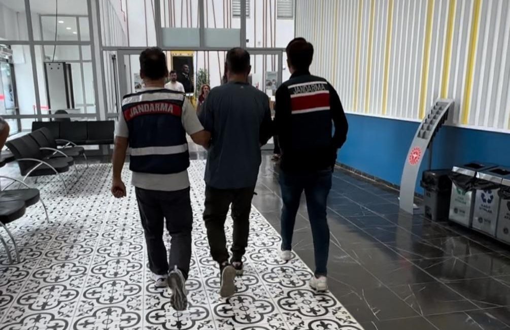 İZMİR MERKEZLİ 12 İLDE TERÖR ÖRGÜTLERİNE FİNANSMAN SAĞLADIKLARI SUÇLAMASIYLA 27