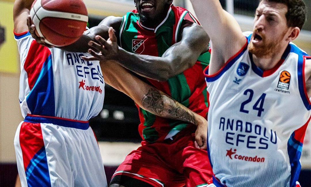 KARŞIYAKA BASKETBOL, A. EFES'İ 83-78 MAĞLUP ETMEYİ BAŞARDI.