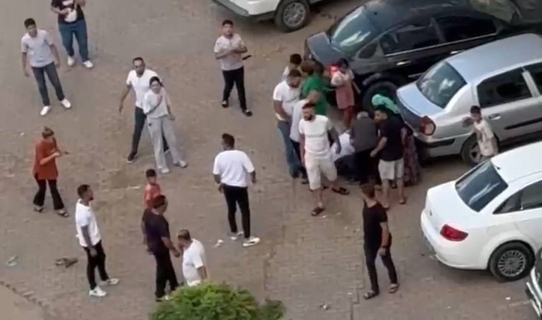 KAVGAYI AYIRMAK İSTERKEN CANINDAN OLAN 3 ÇOCUK BABASI YAKINLARINA TESLİM