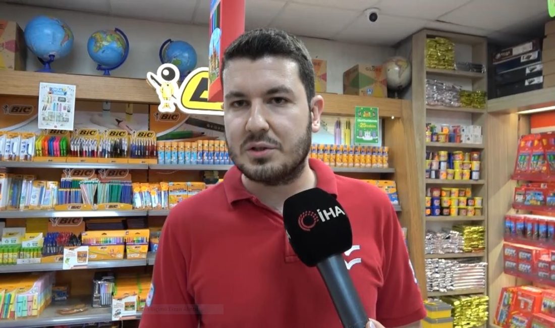 OKULLARIN BAŞLAMASINA SAYILI GÜNLER KALA VATANDAŞLAR KIRTASİYE ALIŞVERİŞİNE BAŞLADI.