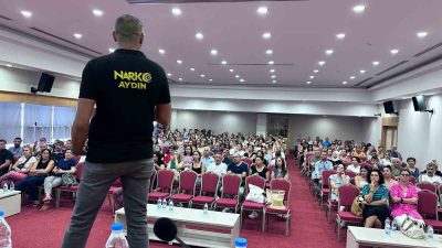 KUŞADASI'NDA "EN İYİ NARKOTİK POLİSİ ANNE" EĞİTİMİ VERİLDİ