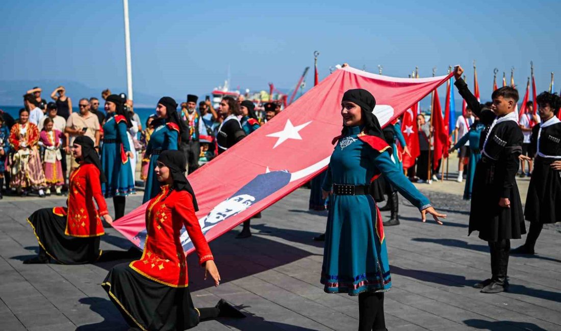 KUŞADASI'NIN DÜŞMAN İŞGALİNDEN KURTULUŞUNUN 102'NCİ YILI KUTLANDI