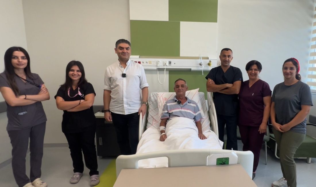 MANİSA ŞEHİR HASTANESİ’NDE İLK KEZ, FELÇ GEÇİREN HASTANIN DARALAN ŞAH