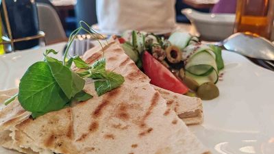 MEKSİKA'DA ÜNLÜ BİR OTEL ZİNCİRİNE AİT RESTORANDA AĞUSTOS AYI BOYUNCA