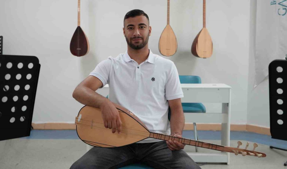 MÜZİK TUTKUSU OLAN HEMOFİLİ HASTASI GENÇ KONSERVATUARI KAZANDI