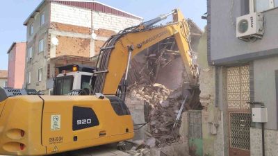 OSMANGAZİ BELEDİYESİ, HEM VATANDAŞLAR HEM DE ÇEVRE İÇİN TEHLİKE ARZ