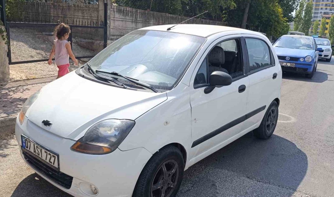 MANAVGAT'TA MOTOSİKLET İLE OTOMOBİLİN ÇARPIŞMASI SONUCU MOTOSİKLET SÜRÜCÜSÜ YARALANDI.