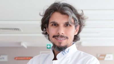 Dünyada her yıl 1 milyon kişinin intihar nedeniyle hayatını kaybettiğini