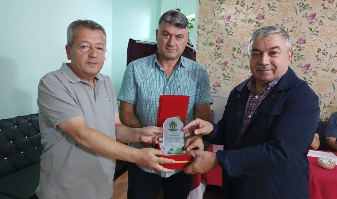 AFYONKARAHİSAR SÜPER AMATÖR LİGİNDE MÜCADELE EDEN ŞUHUT BELEDİYE HİSARSPOR'DA KONGRE