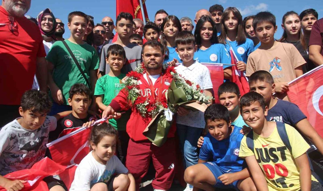 PARİS 2024 PARALİMPİK OYUNLARI'NDA PARA HALTERDE TARİHİ BİR BAŞARIYA İMZA