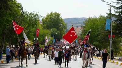 TÜRKİYE’NİN DÖRT BİR YANINDAN GELEN YÖRÜKLER SÖĞÜT’TE