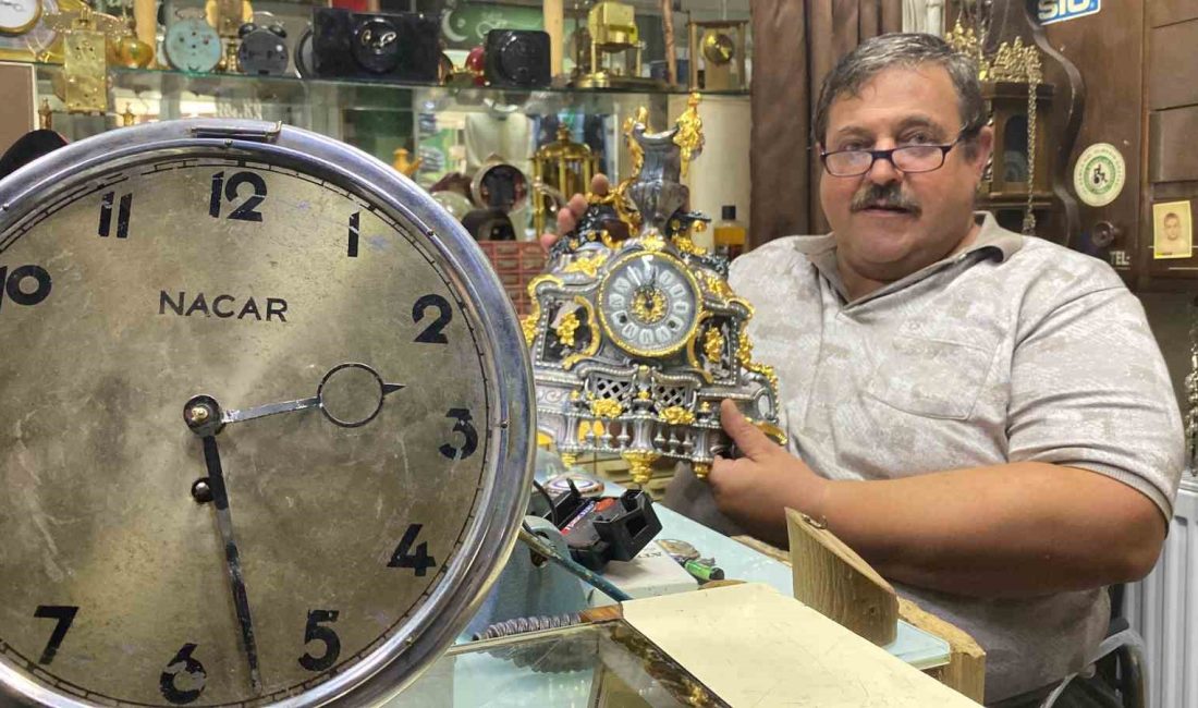 KONYA'DA 10 YAŞINDA BAŞLADIĞI SAAT TAMİRİNİ YAKLAŞIK YARIM ASIRDIR DEVAM
