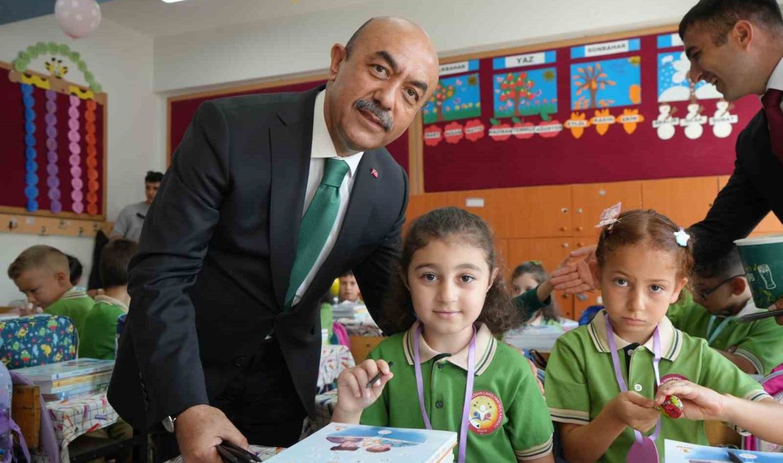 YENİ EĞİTİM VE ÖĞRETİM YILININ BAŞLAMASI MÜNASEBETİYLE VALİ HAMZA AYDOĞDU
