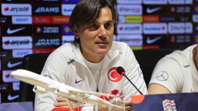 A MİLLİ FUTBOL TAKIMI TEKNİK DİREKTÖRÜ VİNCENZO MONTELLA, İZLANDA MAÇI