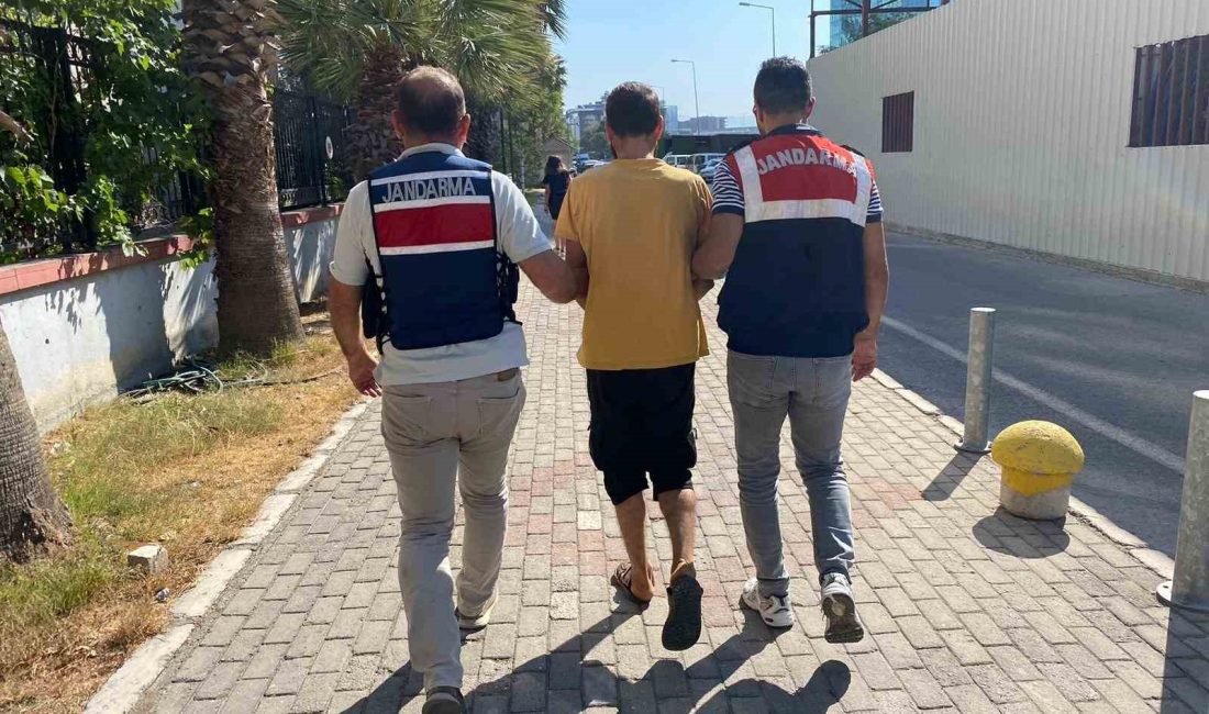 İZMİR'İN BAYINDIR İLÇESİNDE JANDARMA EKİPLERİ TARAFINDAN DÜZENLENEN OPERASYONDA SURİYE UYRUKLU