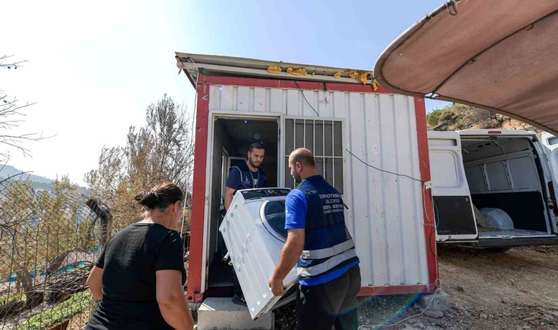 BAYRAKLI VE KARŞIYAKA’DA HASAR TESPİTİ YAPILAN 128 YAPI İÇERİSİNDEN EVRAKLARI