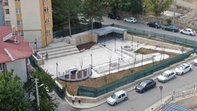 SİVAS'TA AZİZ VLAS'IN ANIT MEZARINDA ÇALIŞMALARIN SÜRECEĞİ BİLDİRİLİRKEN YAPIMI TAMAMLANAN