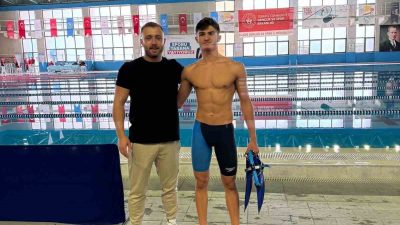 ELAZIĞ’DA DÜZENLENEN PALETLİ YÜZME PERFORMANS TESPİT YARIŞINDA 16-17 YAŞ KATEGORİSİNDE