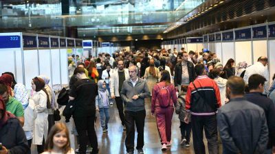 KONYA BÜYÜKŞEHİR BELEDİYESİ TARAFINDAN BU YIL 11'İNCİSİ DÜZENLENEN KONYA KİTAP