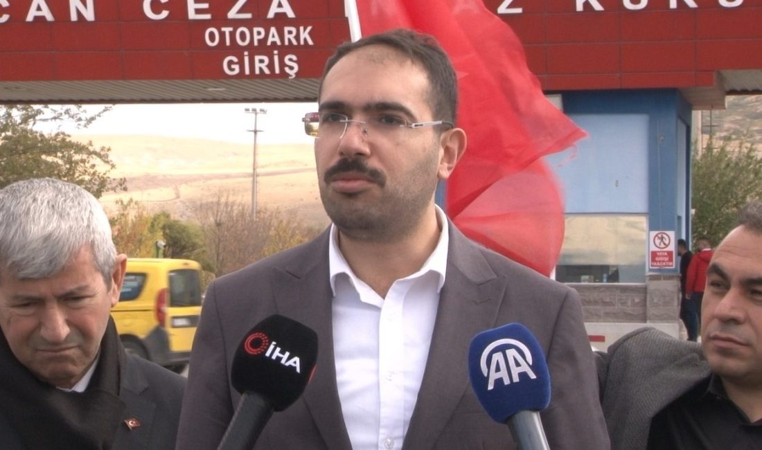 GRUP ADINA KONUŞMA YAPAN MEHMET CELAL ALMAZ, FETÖ ELEBAŞI FETULLAH