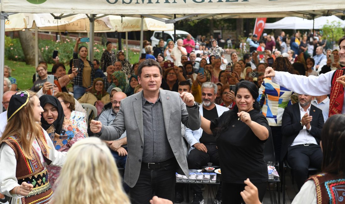 Osmangazi Belediyesi her hafta bir mahallede düzenlediği ‘Mahallemizde Şenlik Var’