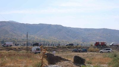 PALU İLÇESİNDE BULUNAN MURAT NEHRİ'NDE 3 ÇOCUĞUN GÖZDEN KAYBOLDUĞU İHBARI