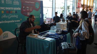 Bursa Büyükşehir Belediyesi, kentteki üniversiteleri kazanan ve 2024-2025 eğitim öğretim