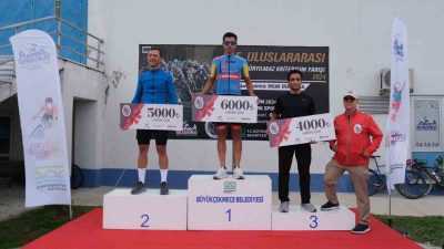BÜYÜKÇEKMECE’DE DÜZENLENEN 5. ULUSLARARASI ALİ HÜRYILMAZ BİSİKLET YARIŞI’NDA KIYASIYA BİR