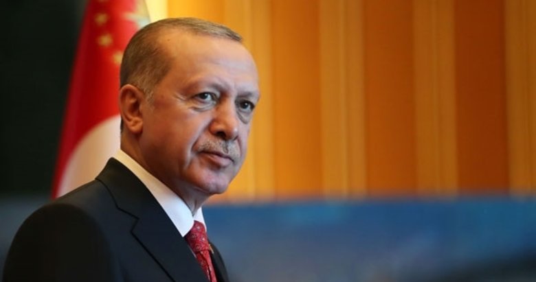 Cumhurbaşkanı Erdoğan Bursa’da Cumhurbaşkanı Recep Tayyip Erdoğan, partisinin 8.Olağan kongresi ve BTSO’nun Ekonomiye