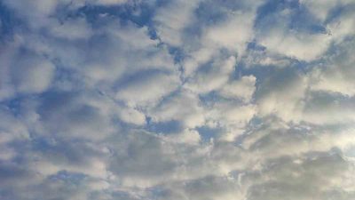 ADANA’DA HAVA SICAKLIĞI 30 DERECE GÖSTERİRKEN METEOROLOJİ VERİLERİNE GÖRE ÖĞLEDEN